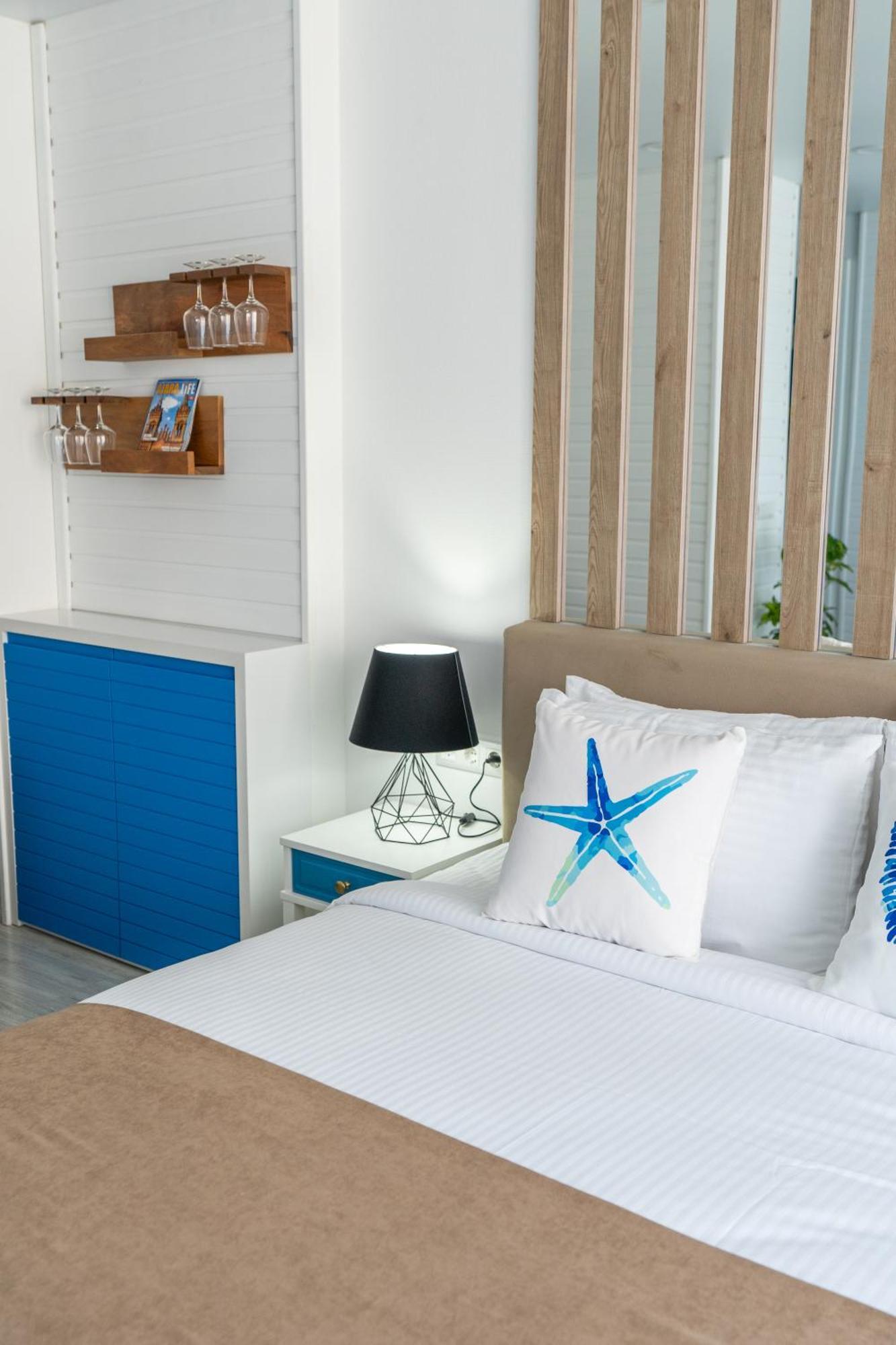 Seagull Beachfront Boutique Hotel Batumi Rom bilde